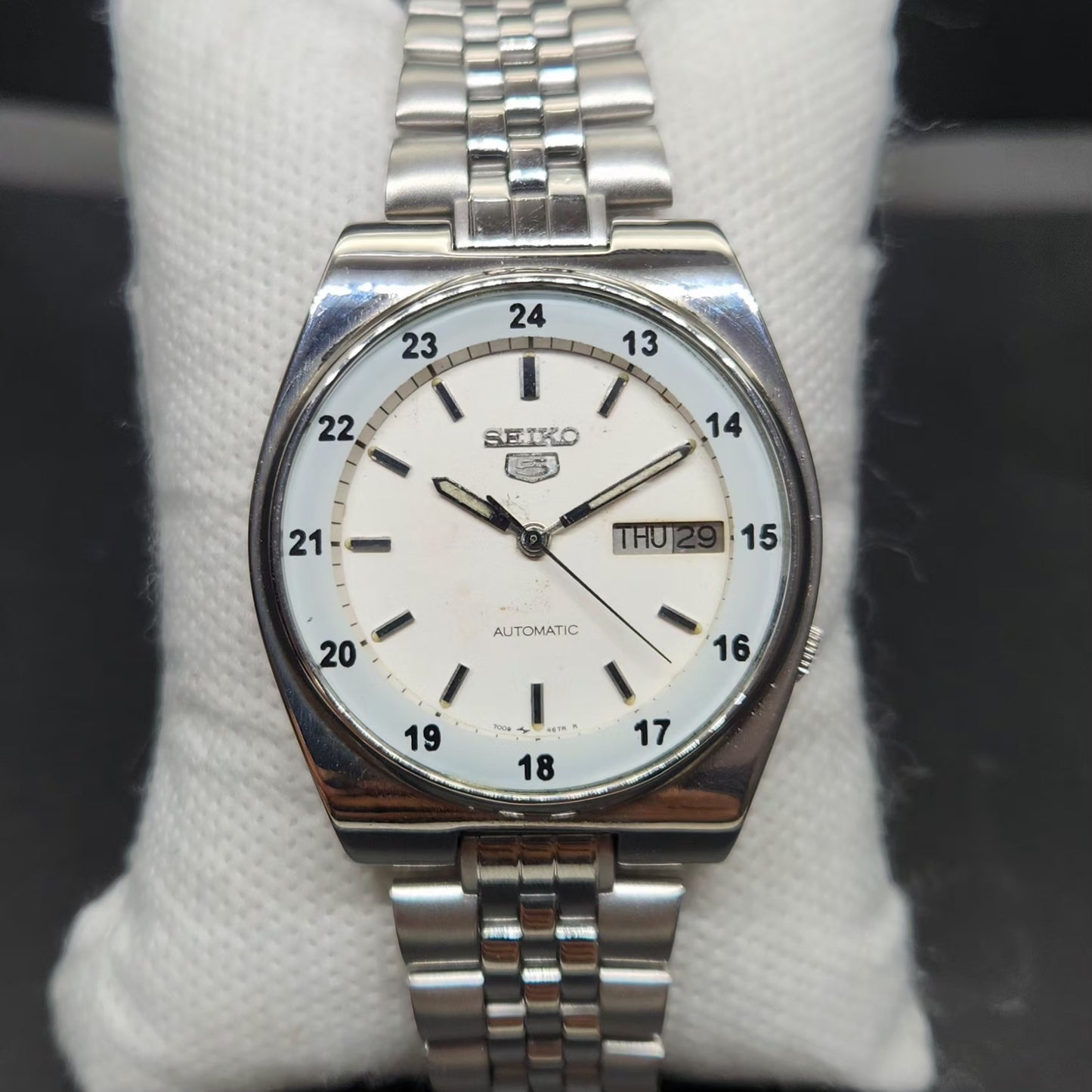 Vintage 1981 Original Seiko 5 Automatic 7009-316A White Face 17 Jewels Day-Date Japanese Men's Wrist Watch VS03