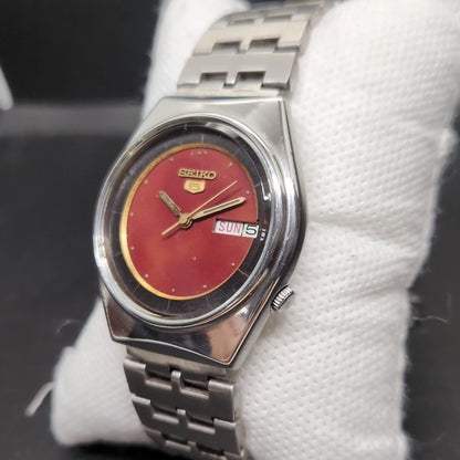 Vintage 1983 Original Seiko 5 Automatic 6309-8910 Red Face 17 Jewels Day-Date Japanese Men's Wrist Watch VS09