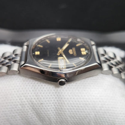 Vintage 1984 Original Seiko 5 Automatic 6309-8890 Black Face 17 Jewels Day-Date Japanese Men's Wrist Watch VS13