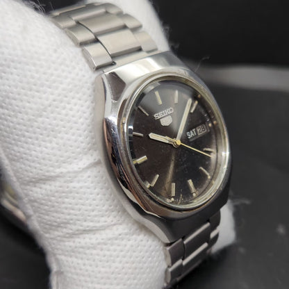 Vintage 1979 Original Seiko 5 Automatic 7009-5170 Black Face 17 Jewels Day-Date Japanese Men's Wrist Watch VS14