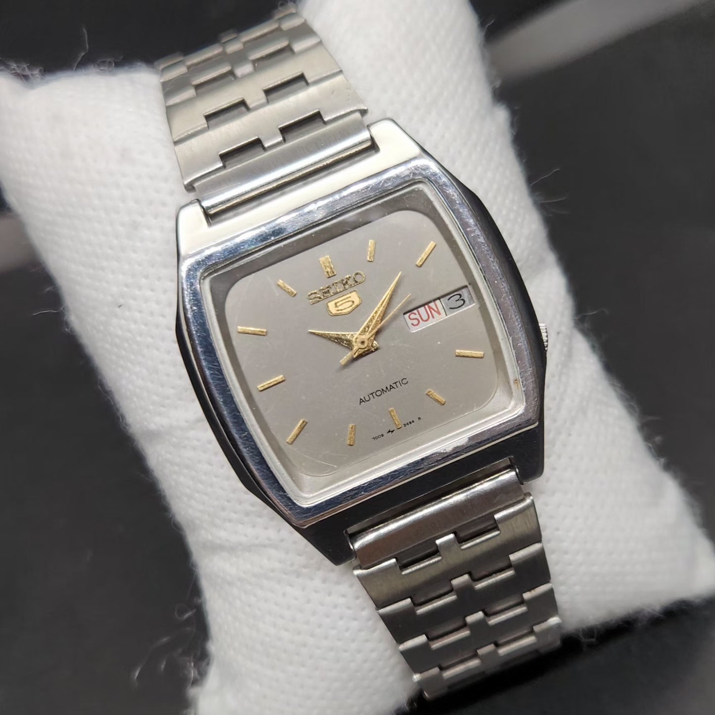 Vintage 1976 Original Seiko 5 Automatic 7009-3090 Grey Face 17 Jewels Day-Date Japanese Men's Wrist Watch VS15