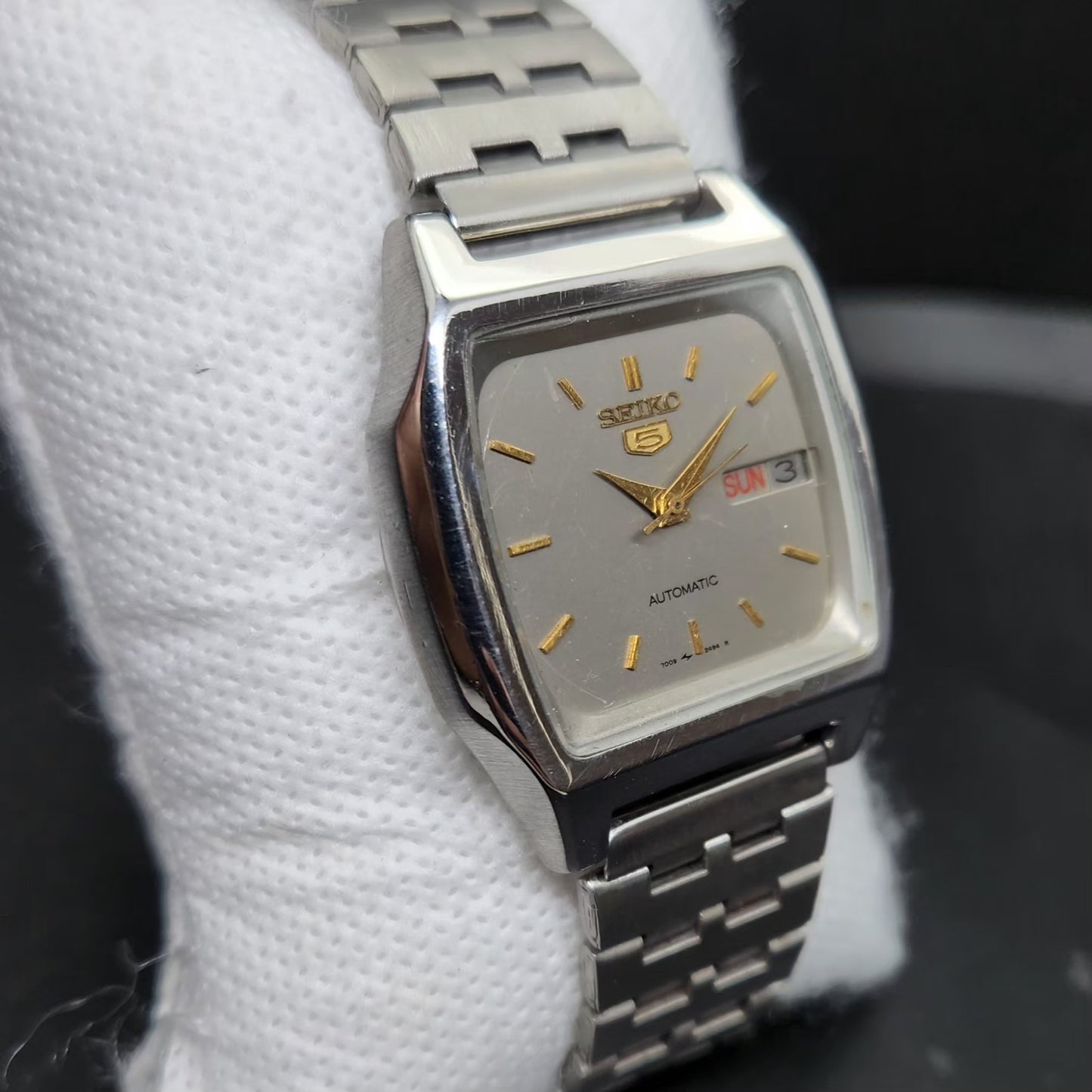 Vintage 1976 Original Seiko 5 Automatic 7009-3090 Grey Face 17 Jewels Day-Date Japanese Men's Wrist Watch VS15