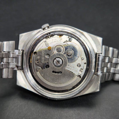 Vintage 1984 Original Seiko 5 Automatic 7009-3181 Black Face 17 Jewels Day-Date Japanese Men's Wrist Watch VS16