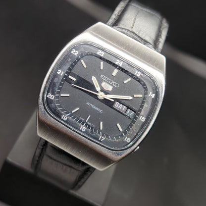 Vintage 1983 Original Seiko 5 Automatic 6309-523A Black Face 17 Jewels Day-Date Japanese Men's Wrist Watch VS18