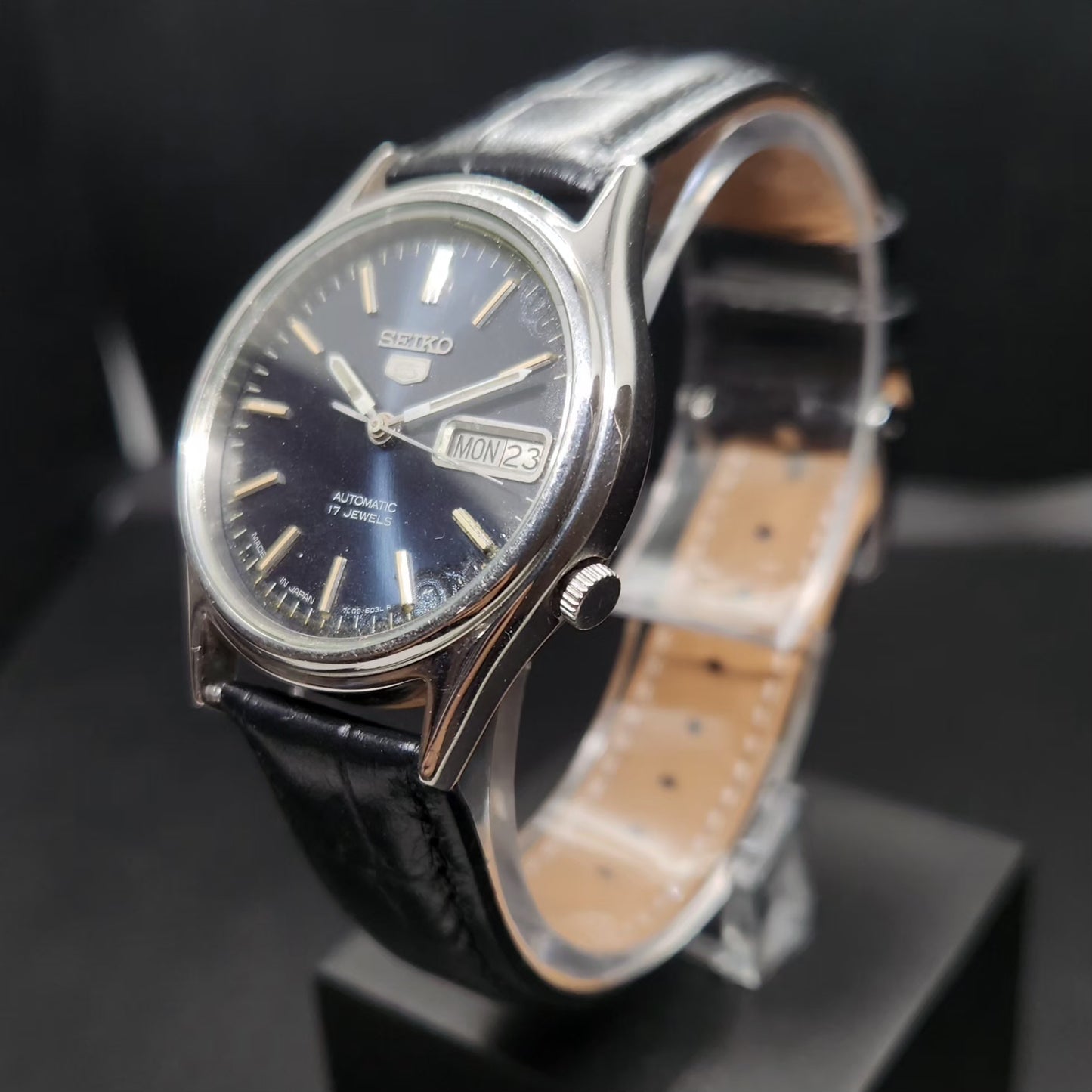 Vintage 1985 Original Seiko 5 Automatic 7009-3101 Blue Face 17 Jewels Day-Date Japanese Men's Wrist Watch VS20