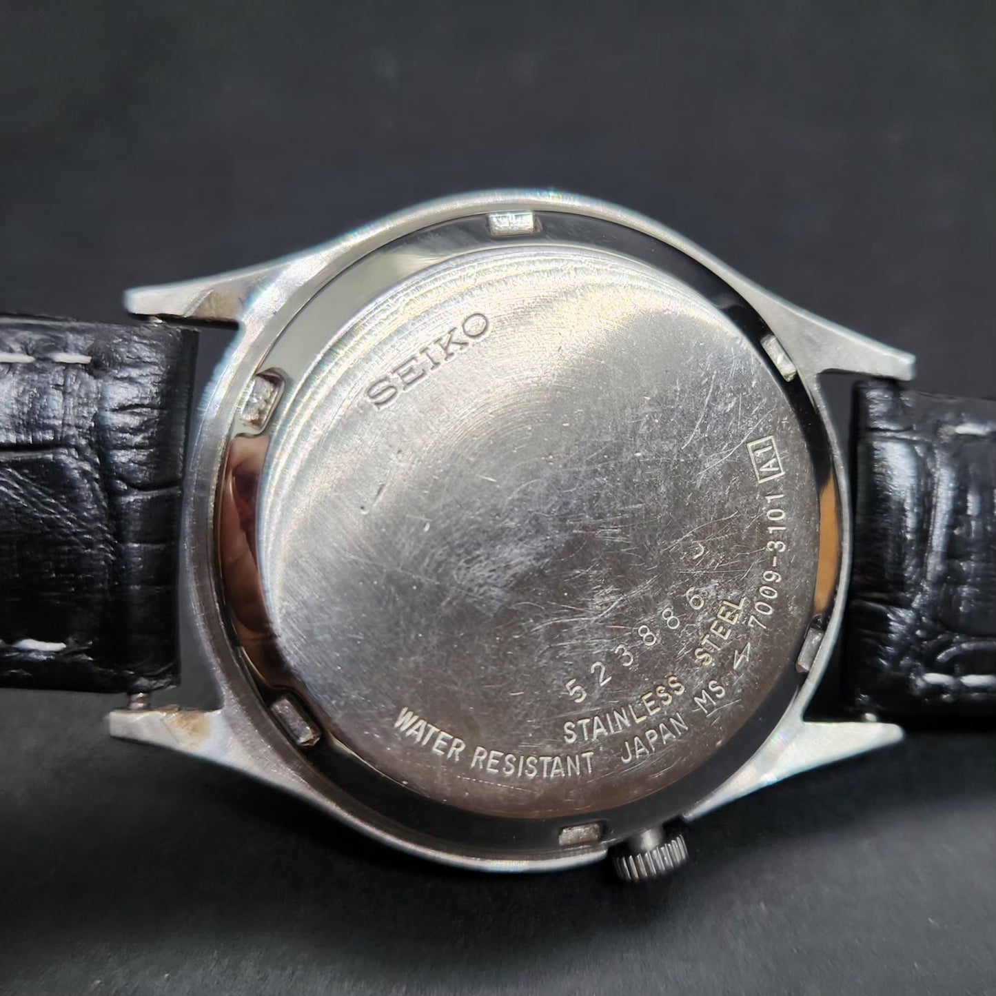 Vintage 1985 Original Seiko 5 Automatic 7009-3101 Blue Face 17 Jewels Day-Date Japanese Men's Wrist Watch VS20