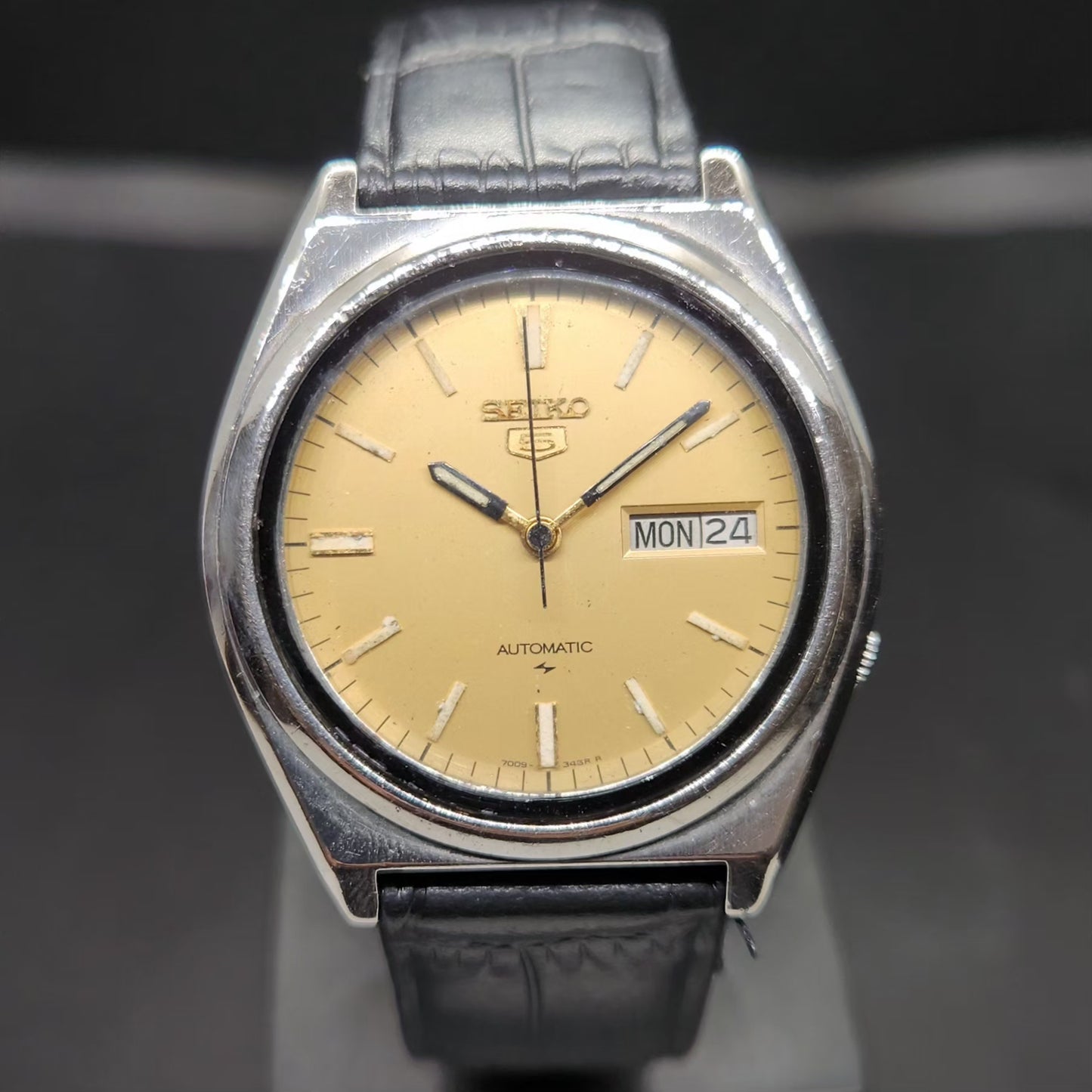 Vintage 1999 Original Seiko 5 Automatic 7S36-8280 Gold Face 23 Jewels Day-Date Japanese Men's Wrist Watch VS21