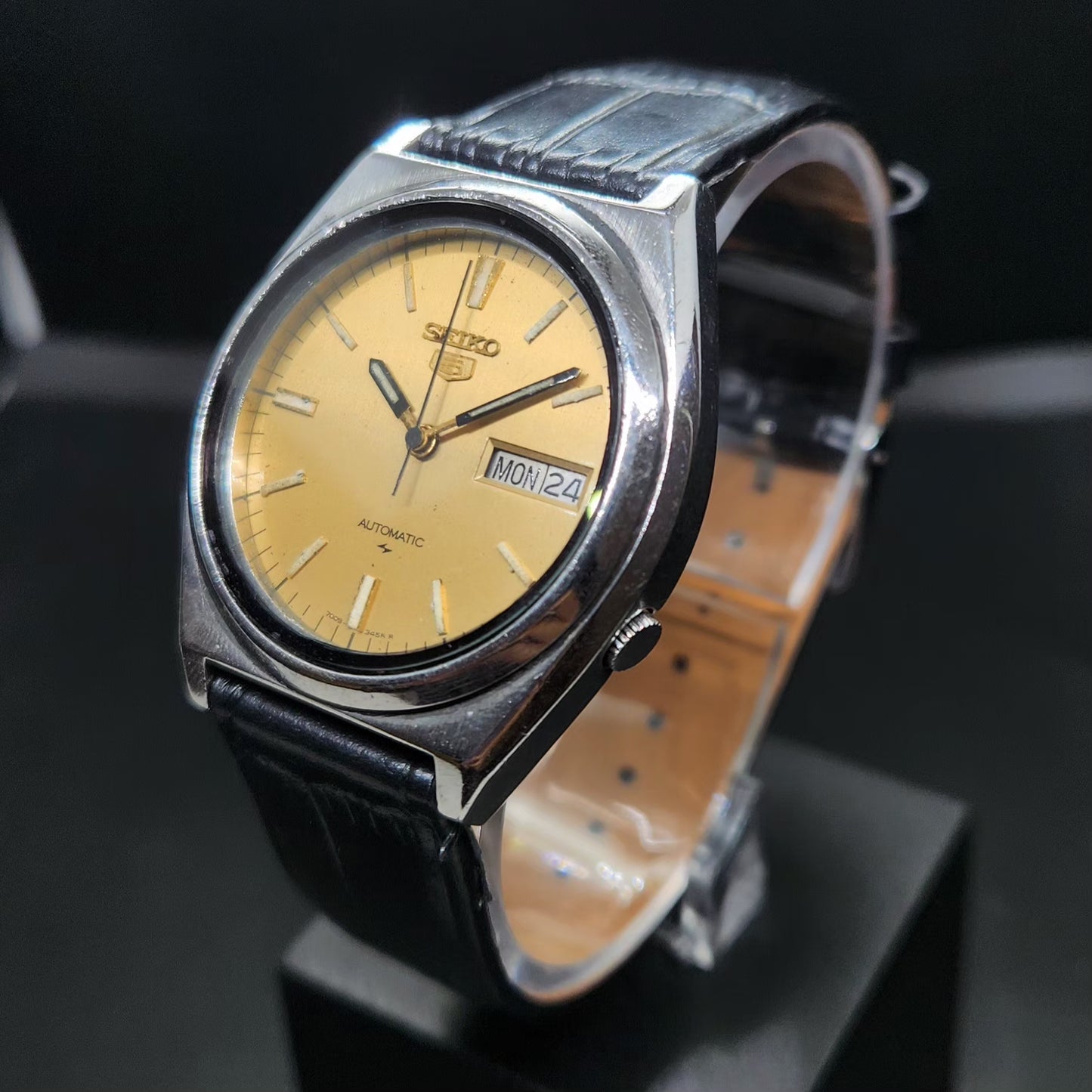 Vintage 1999 Original Seiko 5 Automatic 7S36-8280 Gold Face 23 Jewels Day-Date Japanese Men's Wrist Watch VS21