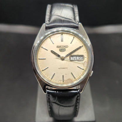 Vintage 1982 Original Seiko 5 Automatic 6309-545A OFF White Face 17 Jewels Day-Date Japanese Men's Wrist Watch VS22