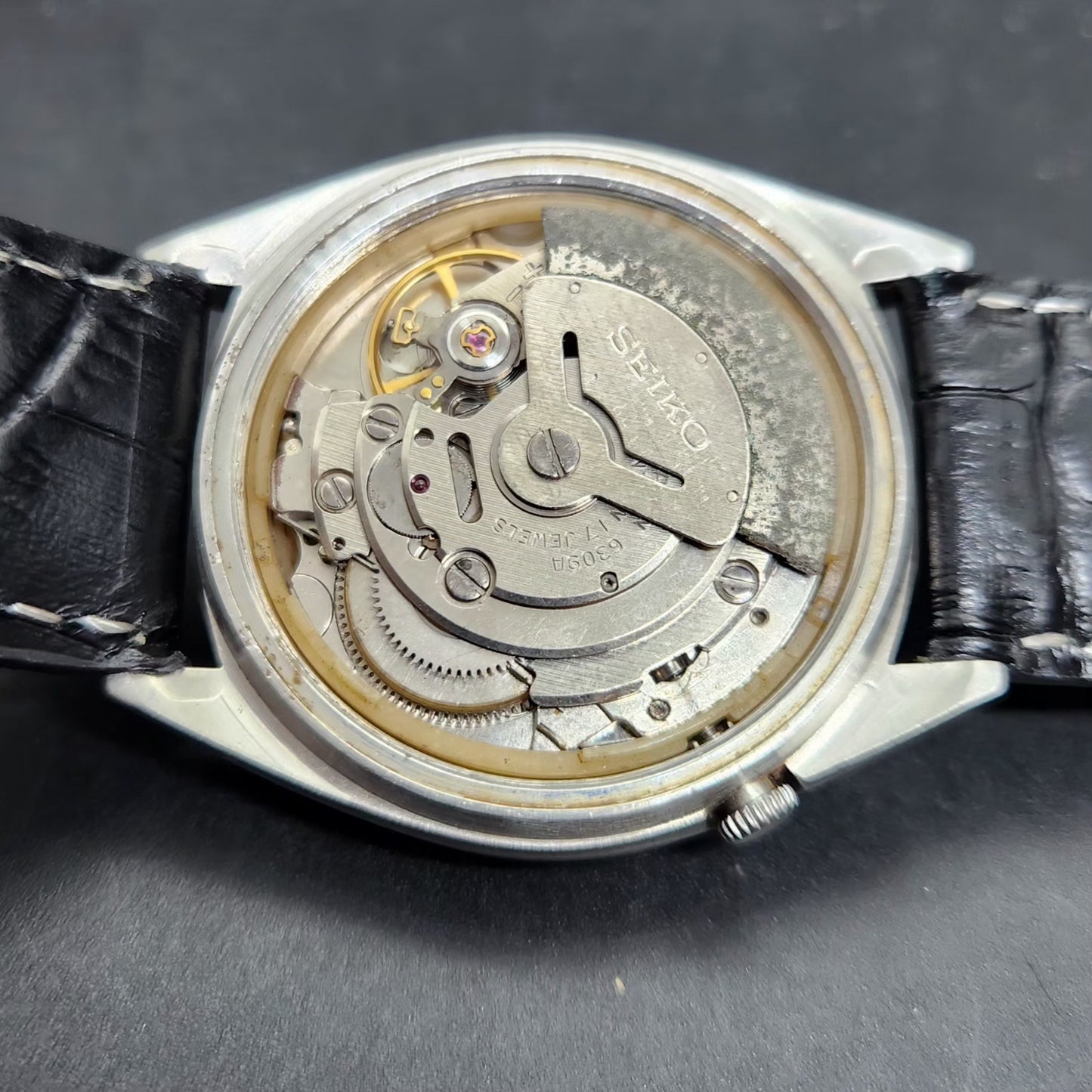 Vintage 1982 Original Seiko 5 Automatic 6309-545A OFF White Face 17 Jewels Day-Date Japanese Men's Wrist Watch VS22