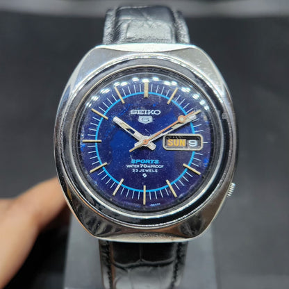 Vintage 1970 Original Seiko 5 Sports Automatic 6106-8560 Blue Face 40MM Case Day-Date Japanese Men's Wrist Watch VS25