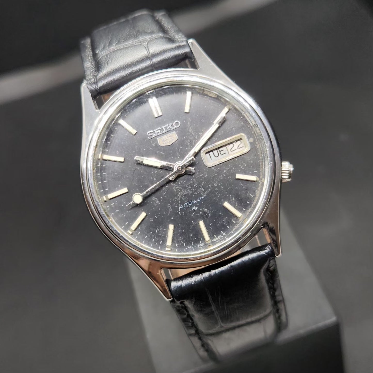 Vintage 1984 Original Seiko 5 Automatic 7009-578A Black Face 17 Jewels Day-Date Japanese Men's Wrist Watch VS24