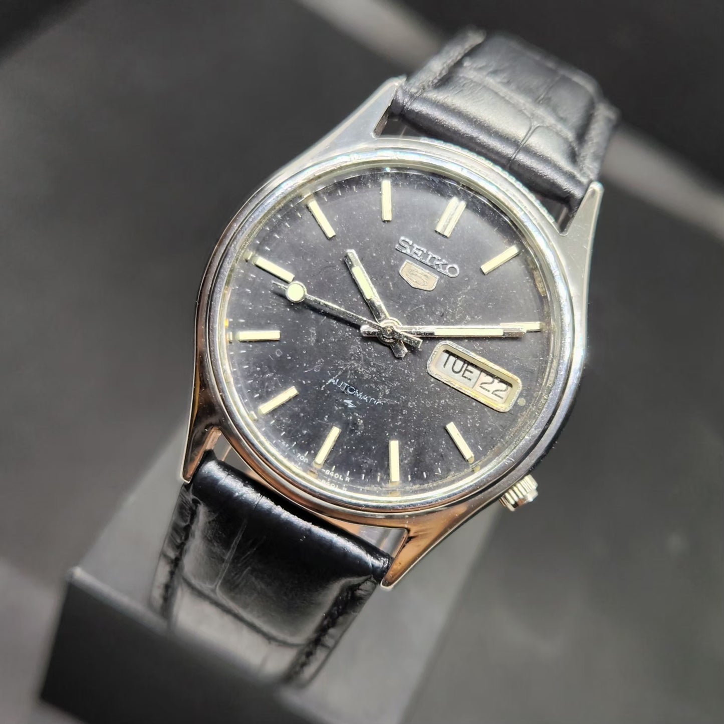 Vintage 1984 Original Seiko 5 Automatic 7009-578A Black Face 17 Jewels Day-Date Japanese Men's Wrist Watch VS24