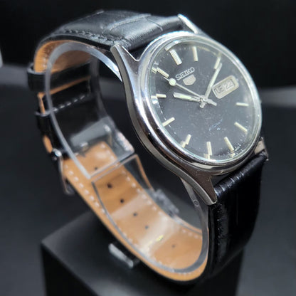 Vintage 1984 Original Seiko 5 Automatic 7009-578A Black Face 17 Jewels Day-Date Japanese Men's Wrist Watch VS24