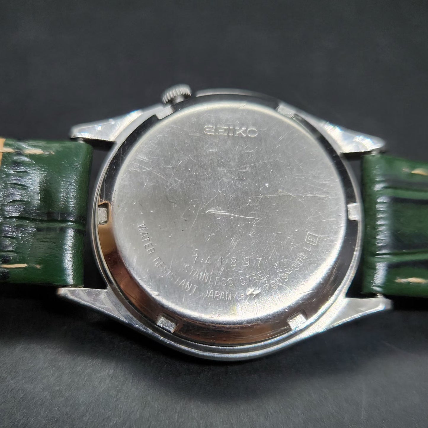 Vintage 1977 Original Seiko 5 Automatic 7009-3041 Repainted Green Face 17 Jewels Day-Date Japanese Men's Wrist Watch VS27