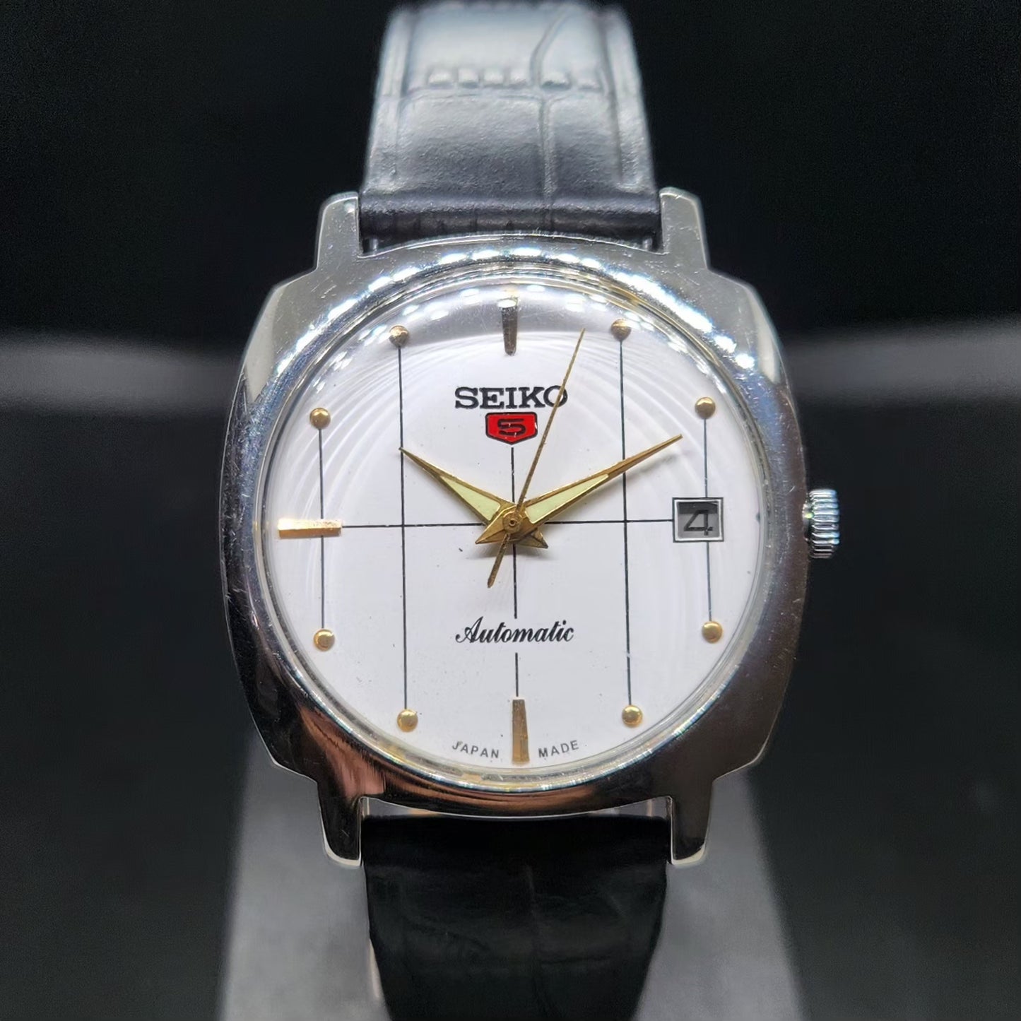 Vintage 1977 Original Seiko 5 Automatic 7009-8040 Repainted White Face 17 Jewels Date Japanese Men's Wrist Watch VS28