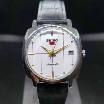 Vintage 1977 Original Seiko 5 Automatic 7009-8040 Repainted White Face 17 Jewels Date Japanese Men's Wrist Watch VS28