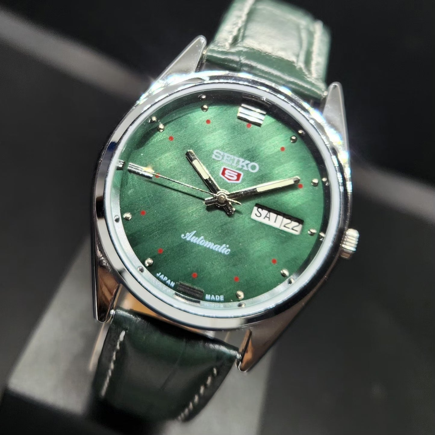 Vintage 1980 Original Seiko 5 Automatic 6349 Repainted Green Face 23 Jewels Day-Date Japanese Men's Wrist Watch VS29