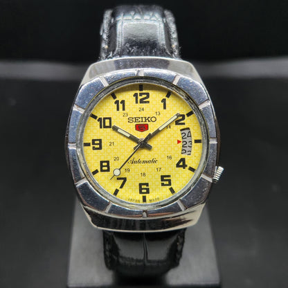 Vintage 1985 Original Seiko 5 Automatic 7009-8741 Repainted Yellow Face 17 Jewels Date Japanese Men's Wrist Watch VS30