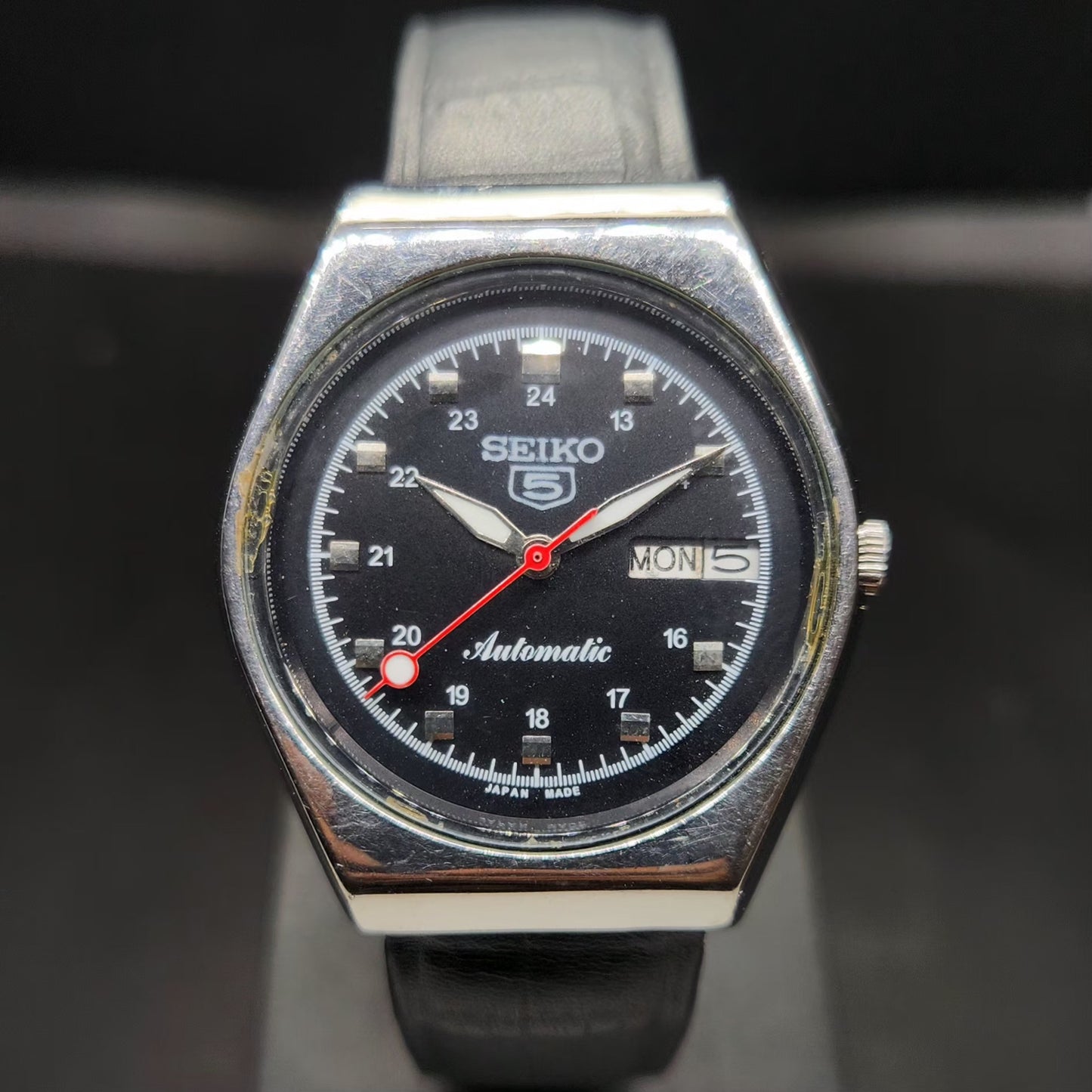Vintage 1980 Original Seiko 5 Automatic 6309 Repainted Black Face 17 Jewels Day-Date Japanese Men's Wrist Watch VS37