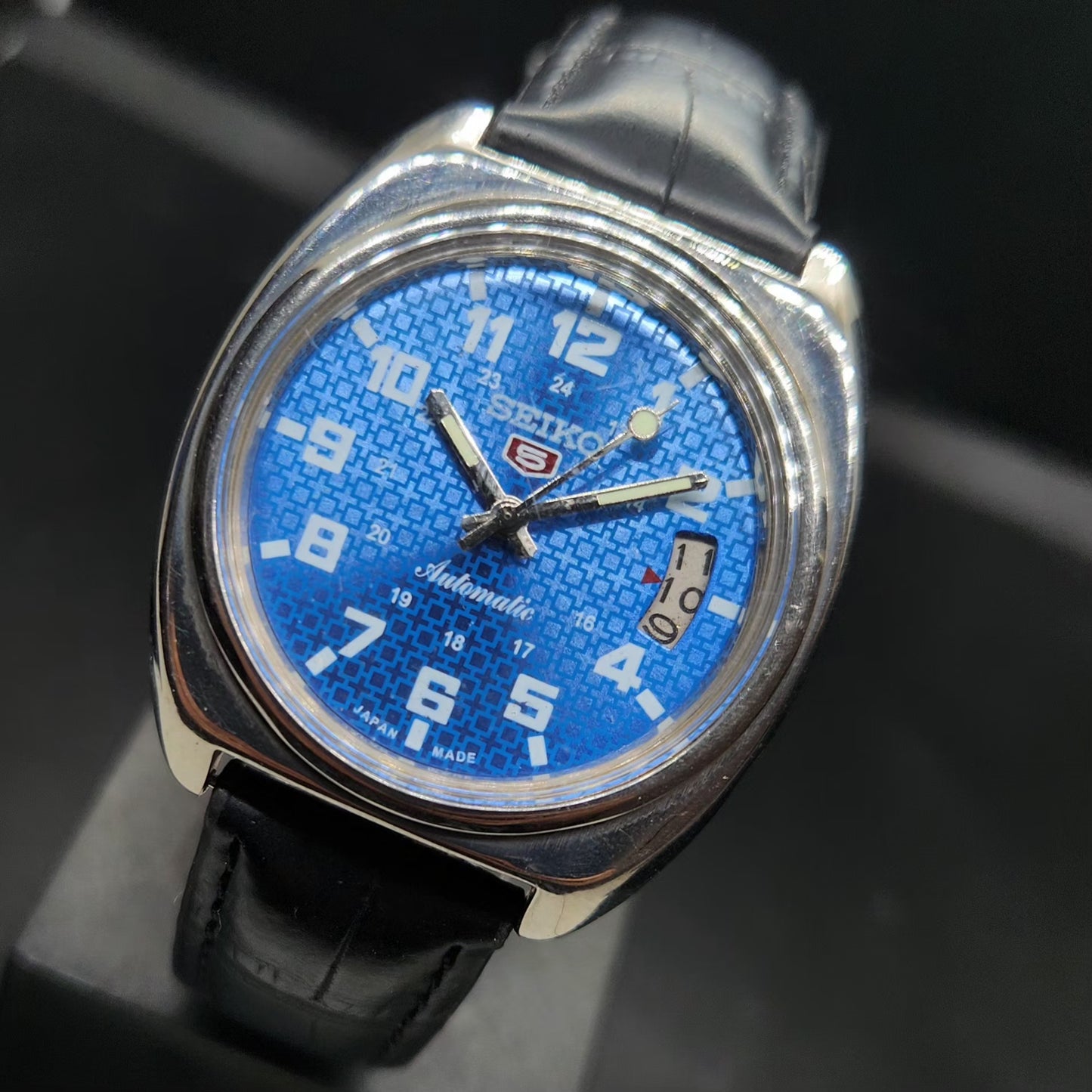 Vintage 1980 Original Seiko 5 Automatic 7009 Repainted Blue Face 17 Jewels Day-Date Japanese Men's Wrist Watch VS38