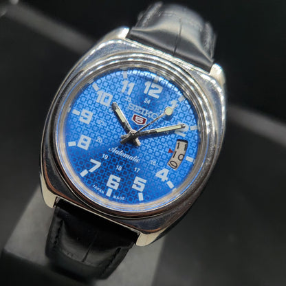 Vintage 1980 Original Seiko 5 Automatic 7009 Repainted Blue Face 17 Jewels Day-Date Japanese Men's Wrist Watch VS38