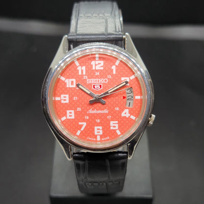 Vintage 1980 Original Seiko 5 Automatic 7009-8590 Repainted Peach Face 17 Jewels Date Japanese Men's Wrist Watch VS39