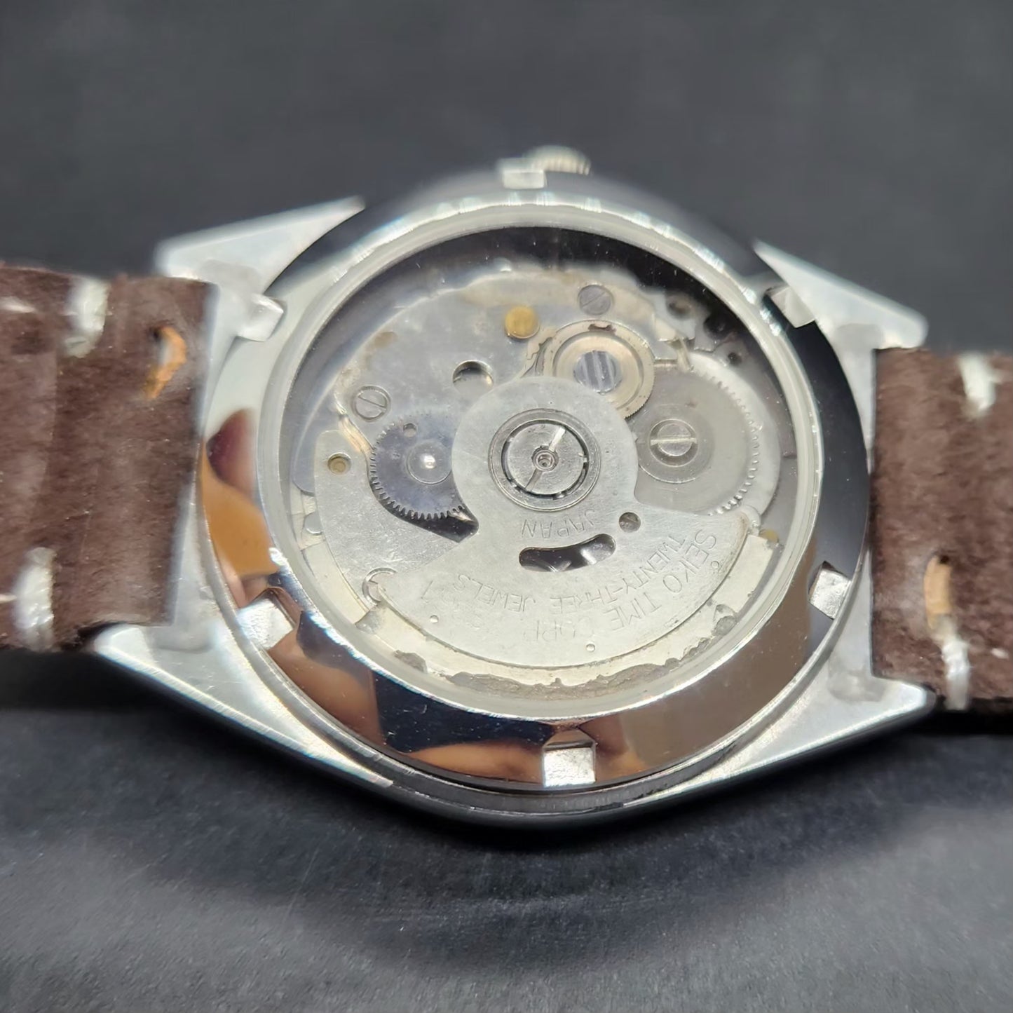 Vintage 1980 Original Seiko 5 Automatic 7S36 Repainted White Face 23 Jewels Day-Date Japanese Men's Wrist Watch VS44