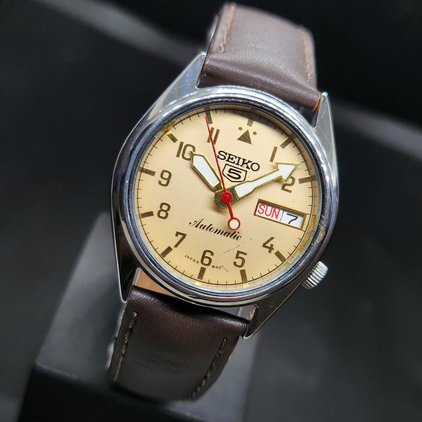 Vintage 1979 Original Seiko 5 Automatic 7009-876A Repainted Gold Face 17 Jewels Day-Date Japanese Men's Wrist Watch VS47