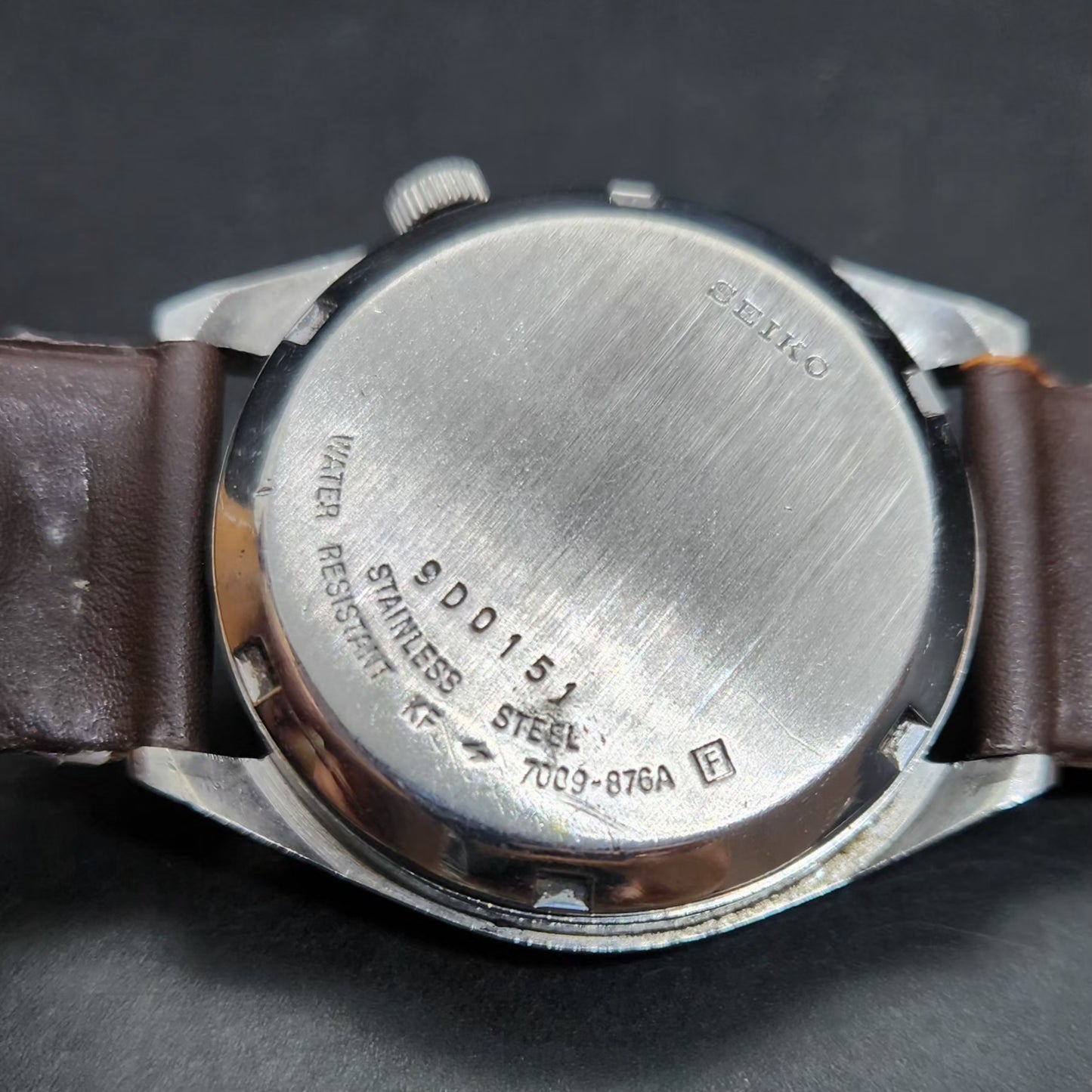 Vintage 1979 Original Seiko 5 Automatic 7009-876A Repainted Gold Face 17 Jewels Day-Date Japanese Men's Wrist Watch VS47