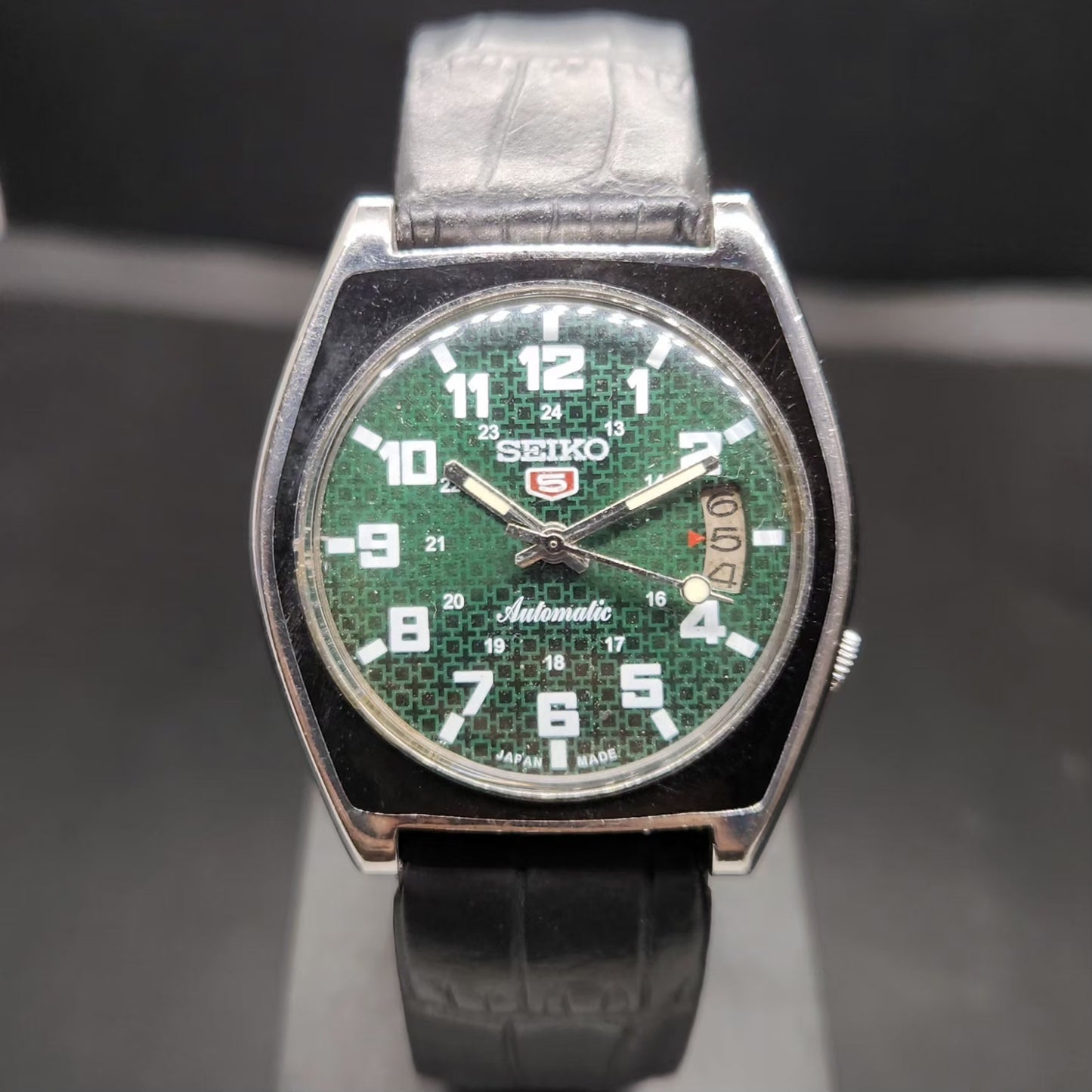 Vintage 1978 Original Seiko 5 Automatic 7009-8761 Repainted Green Face 17 Jewels Date Japanese Men's Wrist Watch VS51