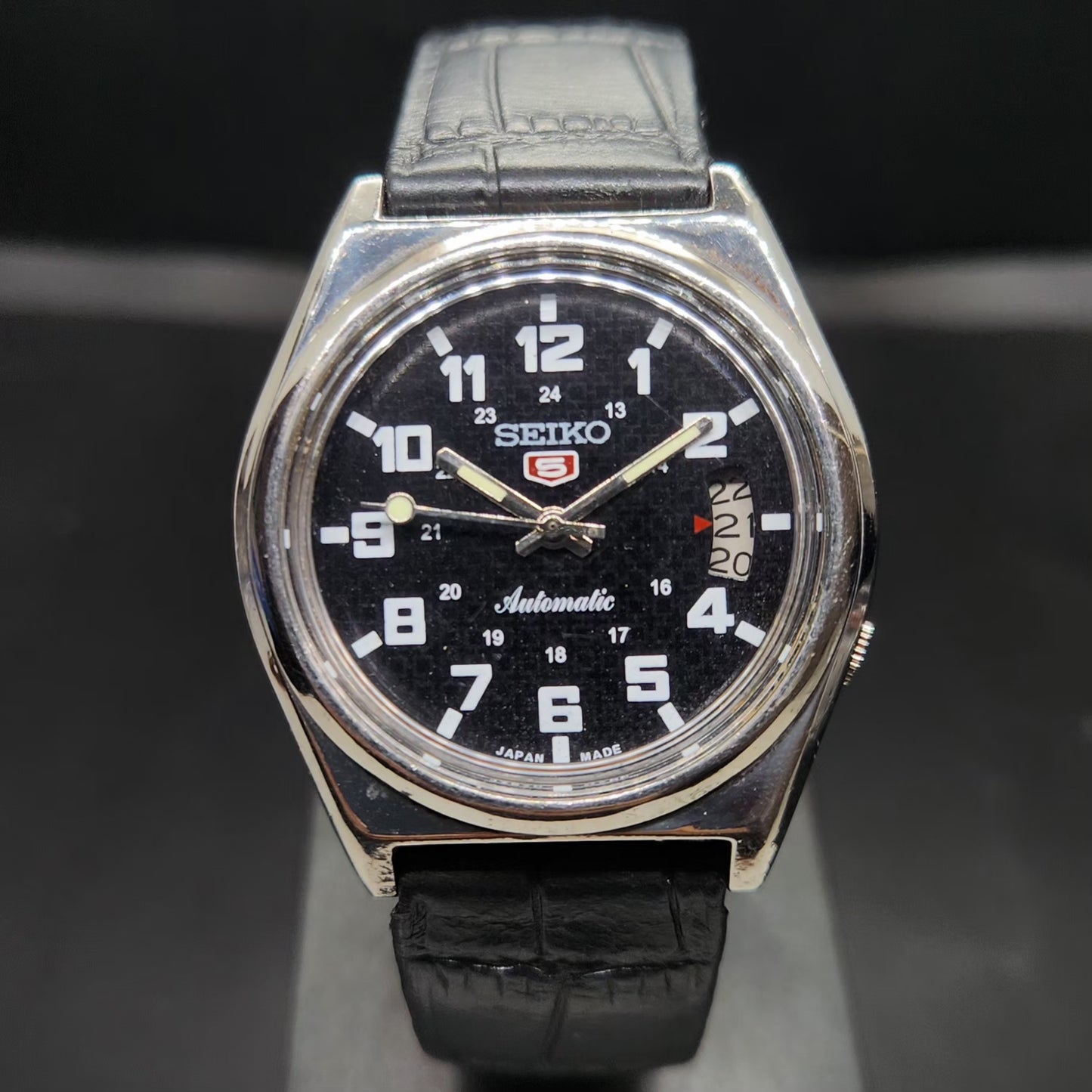Vintage 1982 Original Seiko 5 Automatic 7009-8210 Repainted Black Face 17 Jewels Day-Date Japanese Men's Wrist Watch VS52