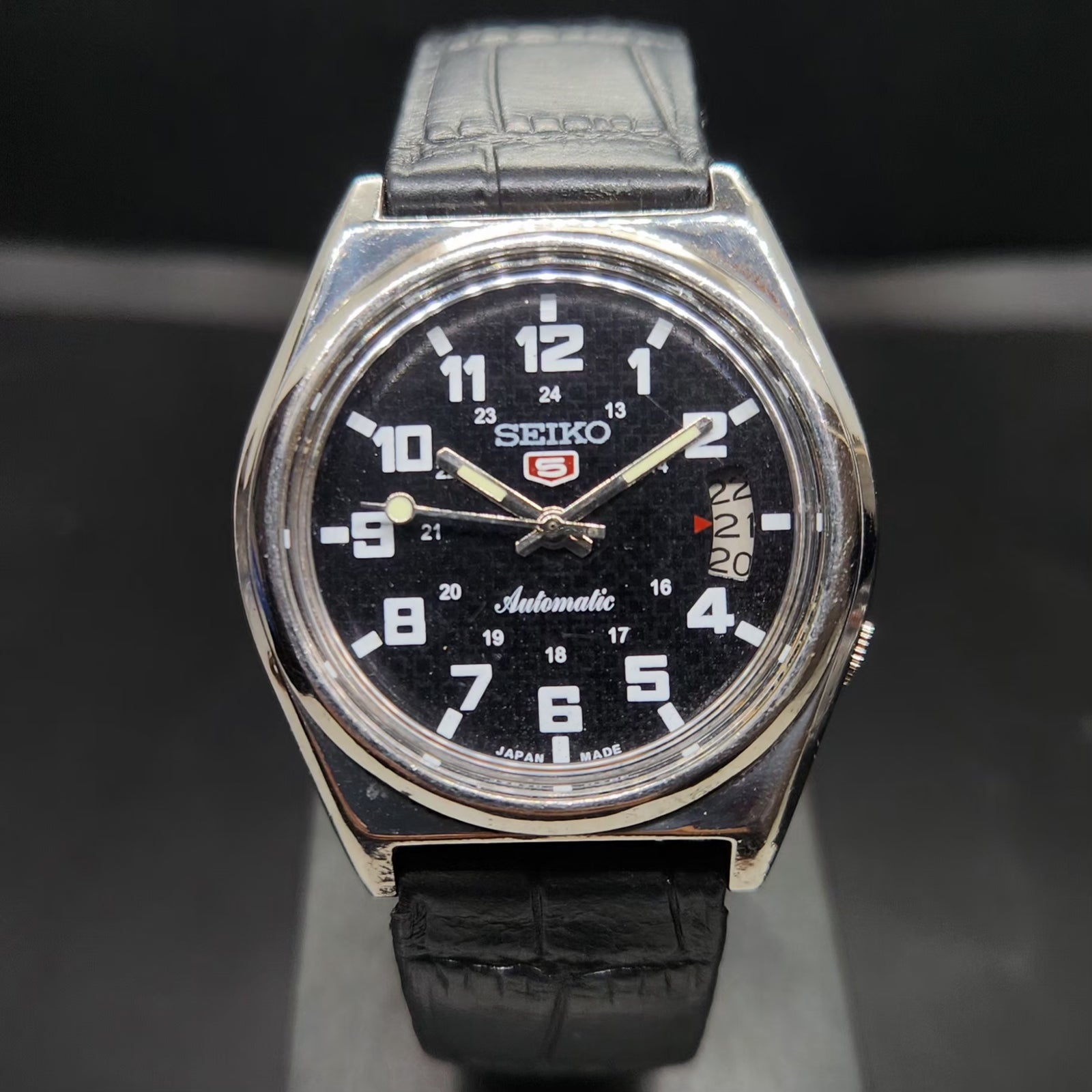 Vintage 1982 Original Seiko 5 Automatic 7009-8210 Repainted Black Face 17 Jewels Day-Date Japanese Men's Wrist Watch VS52