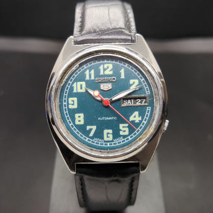 Vintage 1981 Original Seiko 5 Automatic 7009-5350 Repainted Green Face 17 Jewels Day-Date Japanese Men's Wrist Watch VS53