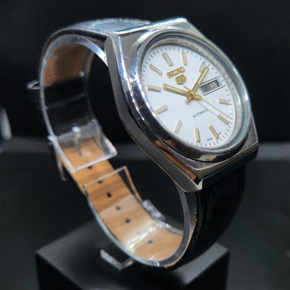 Vintage 1987 Original Seiko 5 Automatic 7009-8761 White Face 17 Jewels Day-Date Japanese Men's Wrist Watch VS54