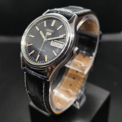 Vintage 1976 Original Seiko 5 Automatic 6309-7320 Black Face 17 Jewels Day-Date Japanese Men's Wrist Watch VS58