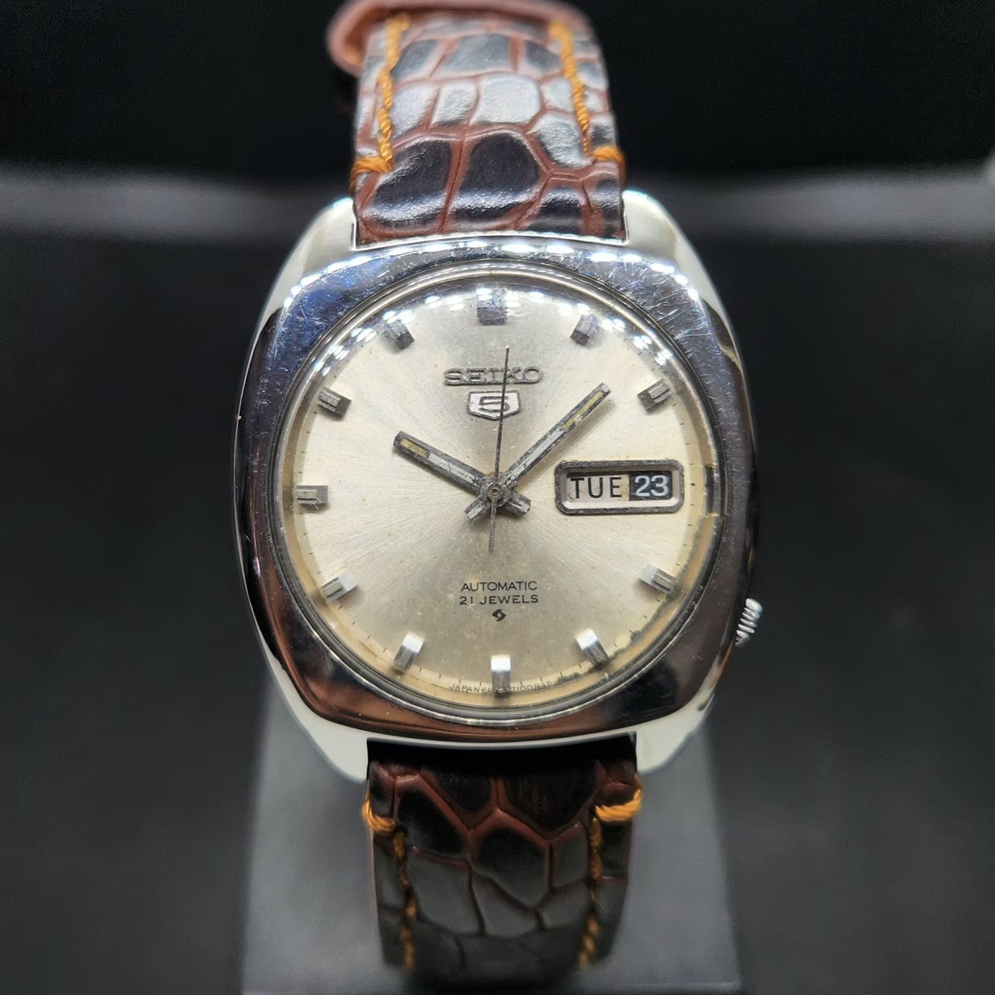 Vintage 1968 Original Seiko 5 Automatic 6119-7090 Silver Face 21 Jewels Day-Date Japanese Men's Wrist Watch VS59