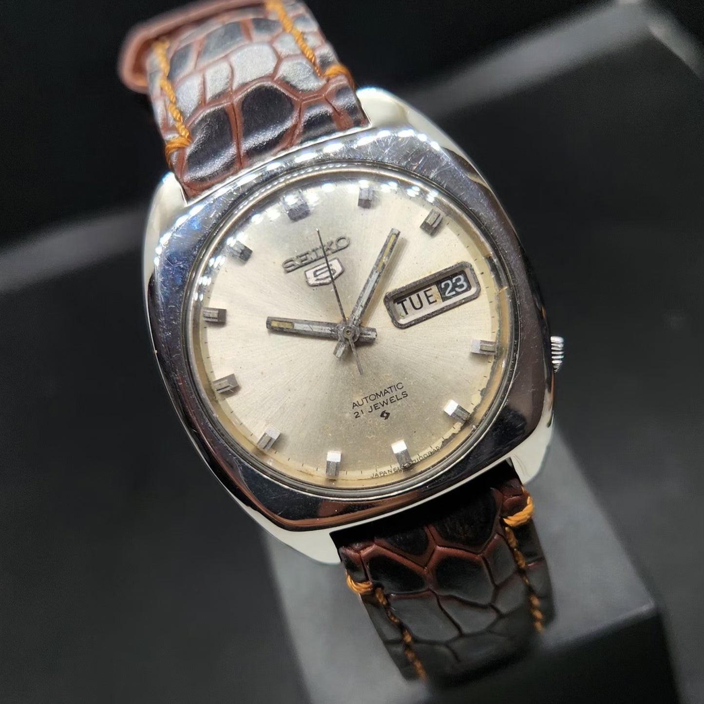 Vintage 1968 Original Seiko 5 Automatic 6119-7090 Silver Face 21 Jewels Day-Date Japanese Men's Wrist Watch VS59