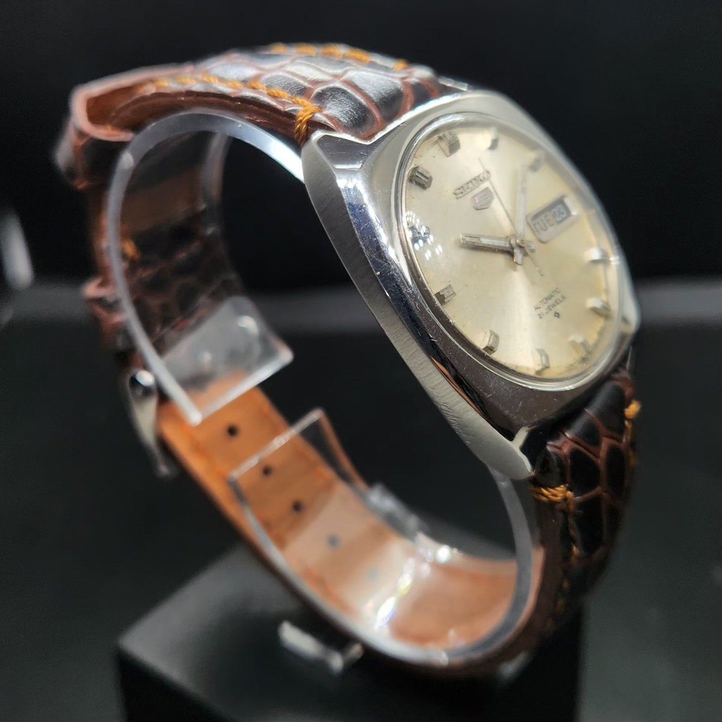 Vintage 1968 Original Seiko 5 Automatic 6119-7090 Silver Face 21 Jewels Day-Date Japanese Men's Wrist Watch VS59