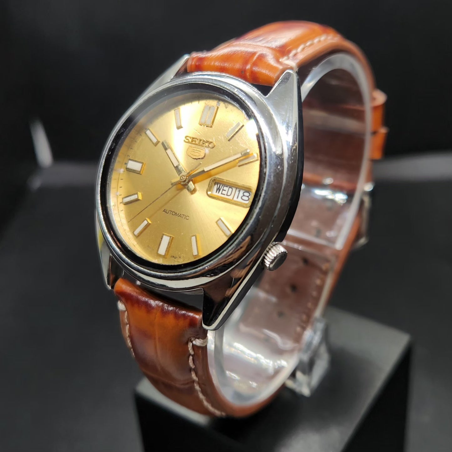 Vintage 1983 Original Seiko 5 Automatic 7S26-01Z0 Gold Face 21 Jewels Day-Date Japanese Men's Wrist Watch VS63