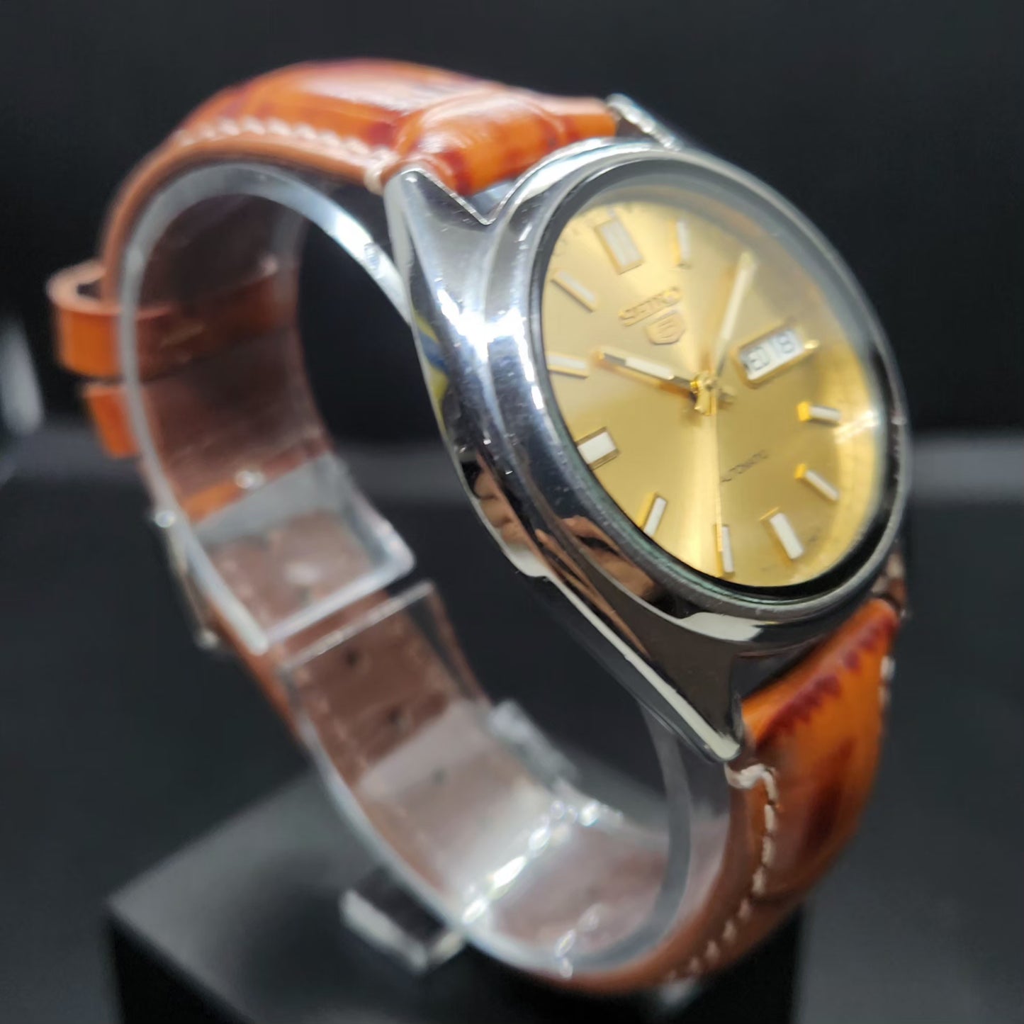 Vintage 1983 Original Seiko 5 Automatic 7S26-01Z0 Gold Face 21 Jewels Day-Date Japanese Men's Wrist Watch VS63