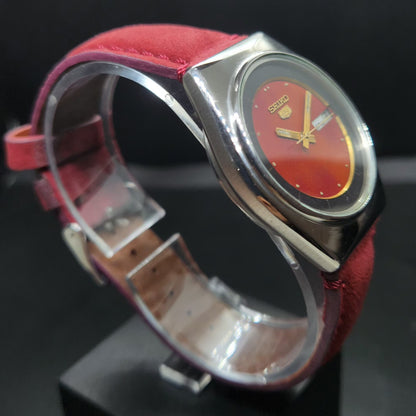 Vintage 1984 Original Seiko 5 Automatic 6309-8910 Red Face 17 Jewels Day-Date Japanese Men's Wrist Watch VS64