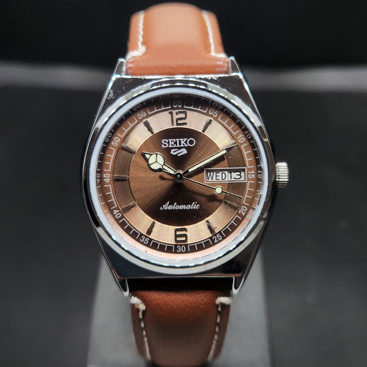 Vintage Mod Seiko 5 Automatic 17 Jewels Cal. 6309 Brown Face Brown Leather Band Day-Date Men's Wrist Watch VS65