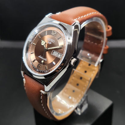 Vintage Mod Seiko 5 Automatic 17 Jewels Cal. 6309 Brown Face Brown Leather Band Day-Date Men's Wrist Watch VS65