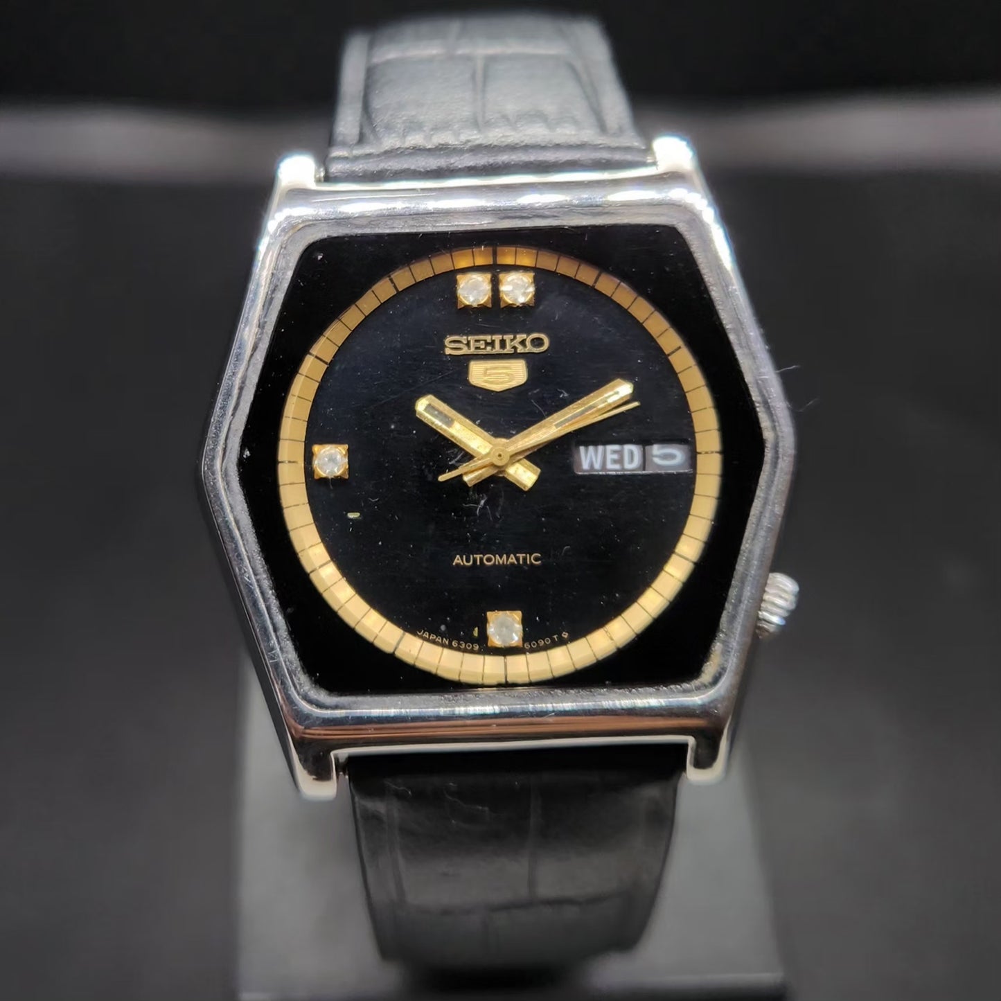 Vintage 1982 Original Seiko 5 Automatic 6309-5630 Black Face 17 Jewels Day-Date Japanese Men's Wrist Watch VS70
