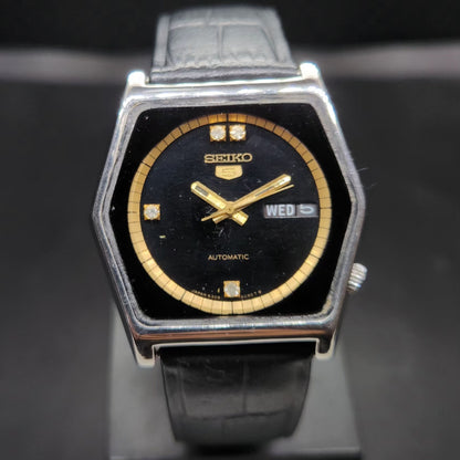 Vintage 1982 Original Seiko 5 Automatic 6309-5630 Black Face 17 Jewels Day-Date Japanese Men's Wrist Watch VS70