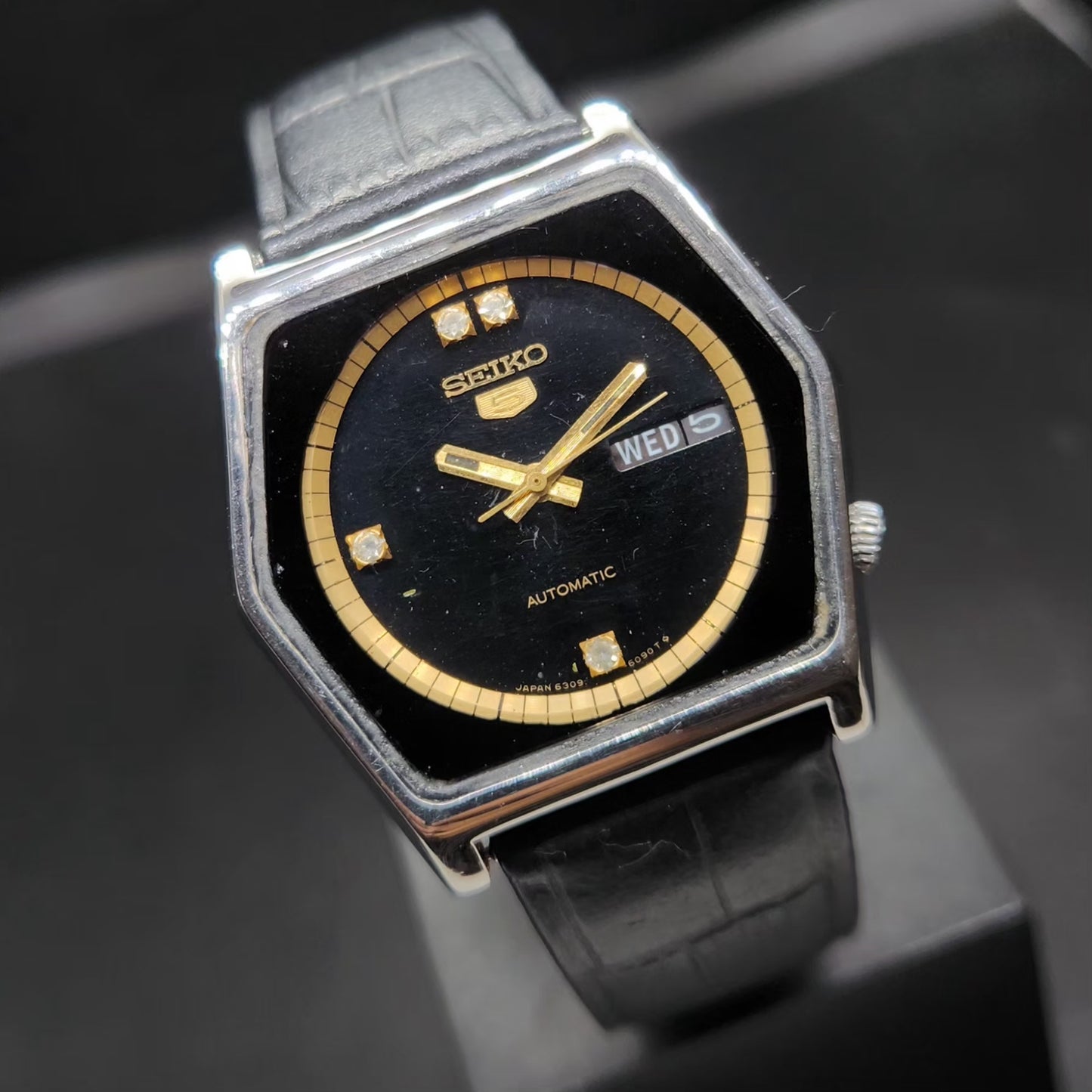 Vintage 1982 Original Seiko 5 Automatic 6309-5630 Black Face 17 Jewels Day-Date Japanese Men's Wrist Watch VS70