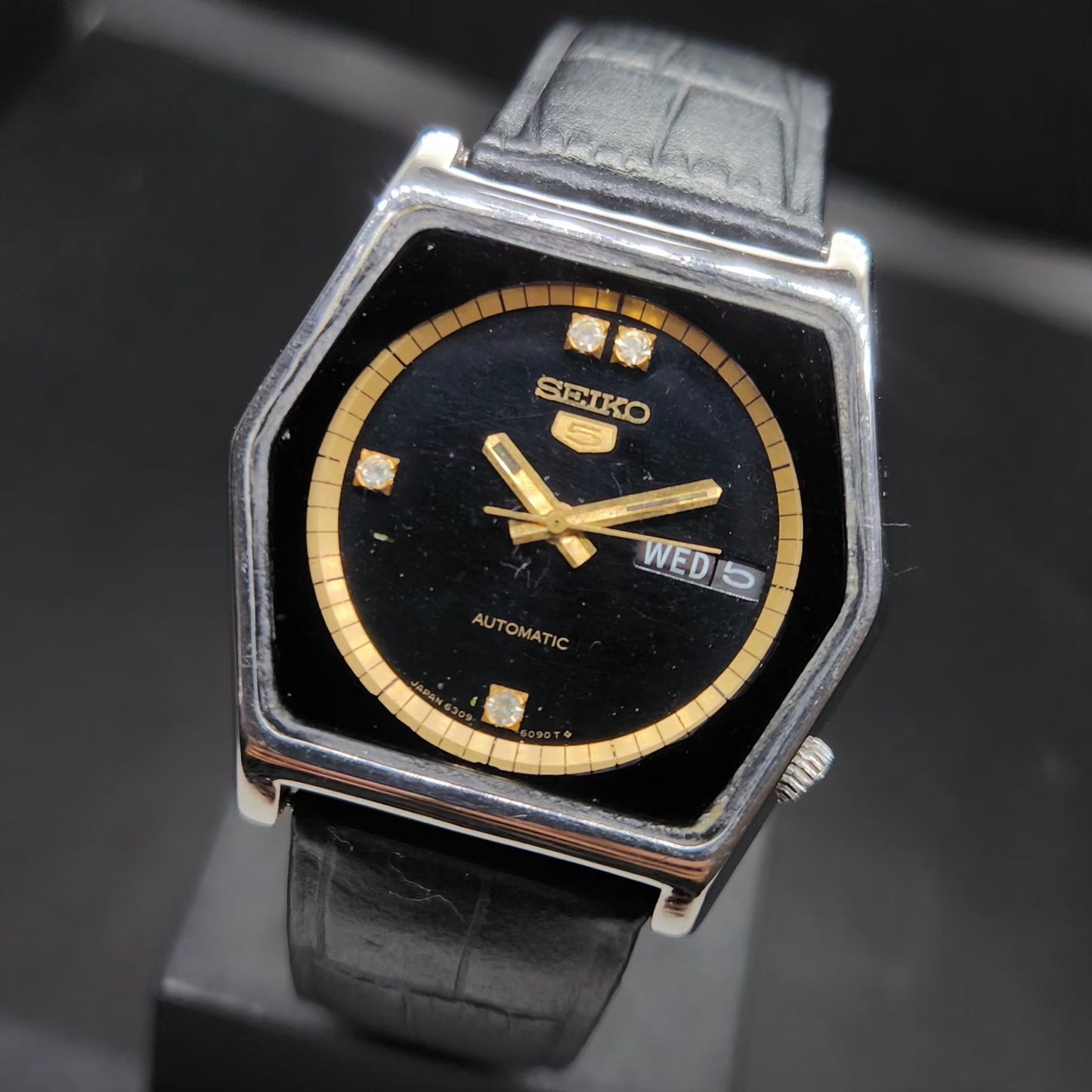 Vintage 1982 Original Seiko 5 Automatic 6309-5630 Black Face 17 Jewels Day-Date Japanese Men's Wrist Watch VS70