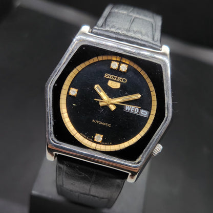 Vintage 1982 Original Seiko 5 Automatic 6309-5630 Black Face 17 Jewels Day-Date Japanese Men's Wrist Watch VS70