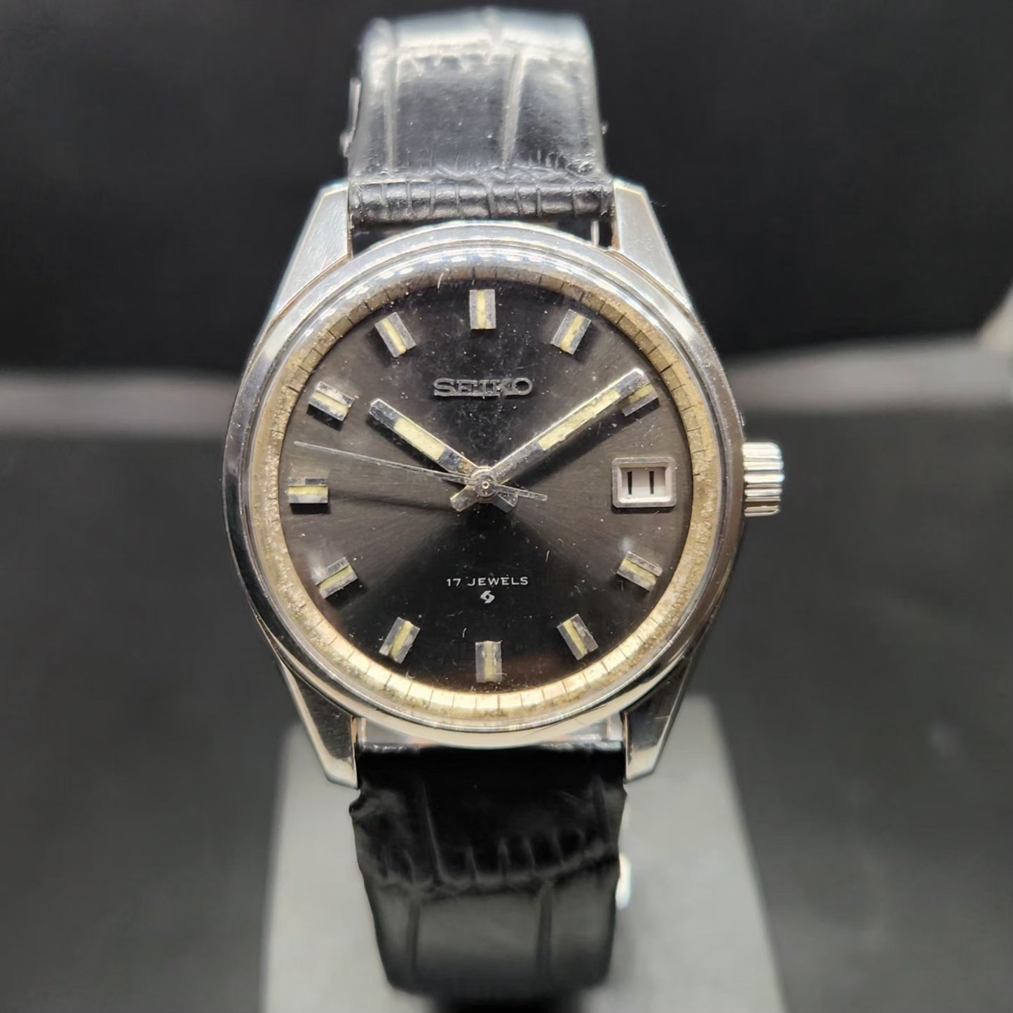 Vintage 1970 Original Seiko 5 Automatic 6602-7040 Black Face 17 Jewels Date Japanese Men's Wrist Watch VS72
